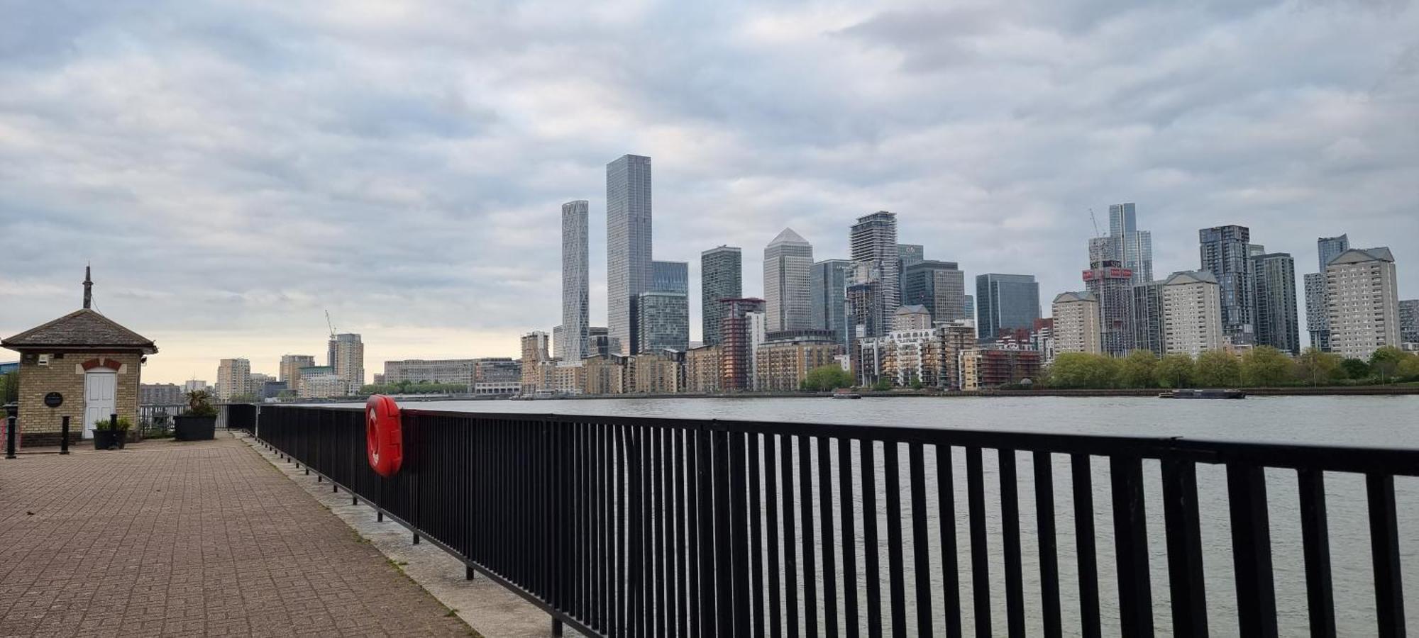 Riverside 1Br With Easy Transport 20Min To City Centre Лондон Экстерьер фото