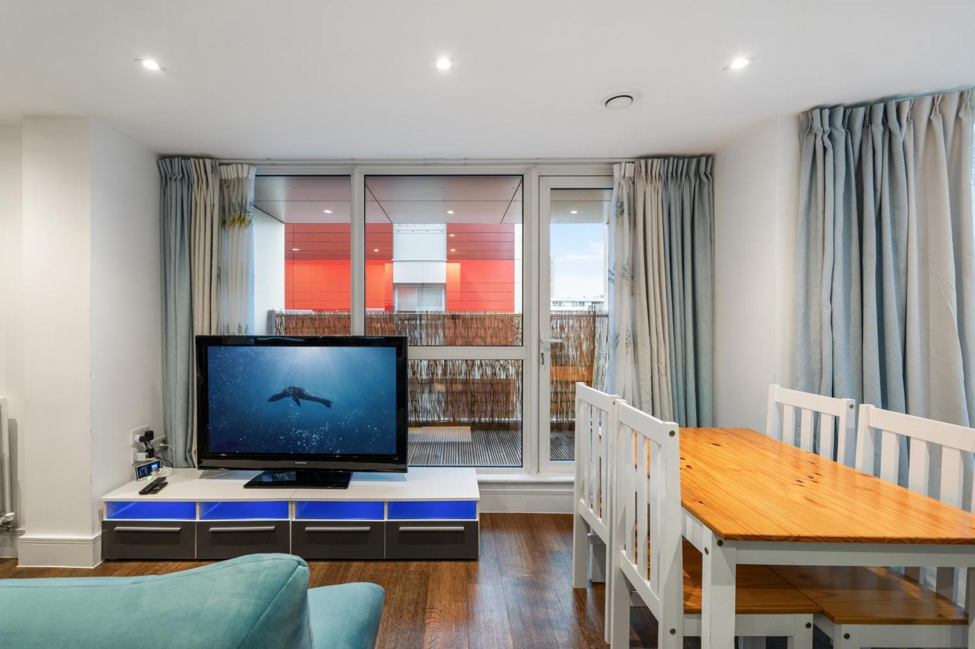 Riverside 1Br With Easy Transport 20Min To City Centre Лондон Экстерьер фото